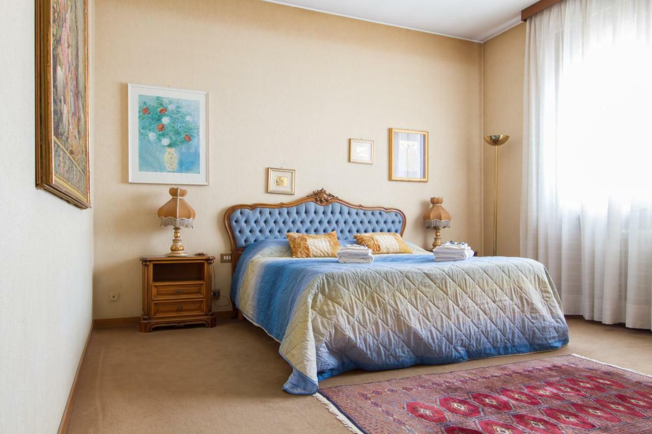 Appartamento Ampio E Indipendente Con Vista Giardino Paderno d'Adda Exteriér fotografie